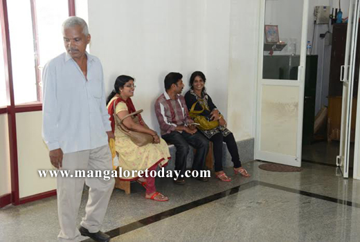 State Govt staff boycott work demanding end to pay disparities 1